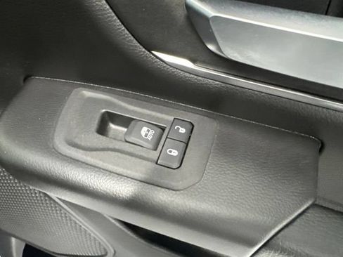Used 2025 RAM 1500 Big Horn AWD/4WD image 31