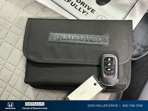Used 2023 Honda HR-V LX image 30