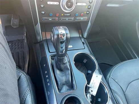 Used 2018 Ford Explorer Limited w/ Equipment Group 301A image 17