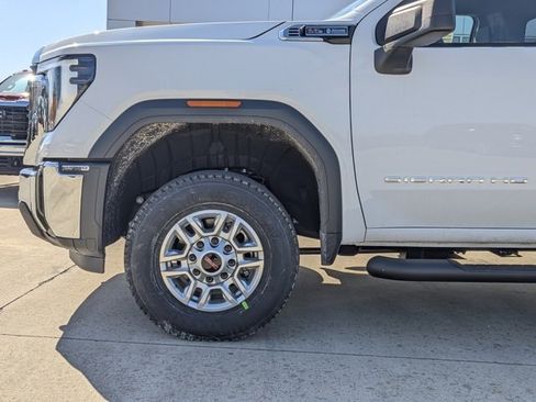 New 2025 GMC Sierra 2500 Pro w/ Convenience Package image 10