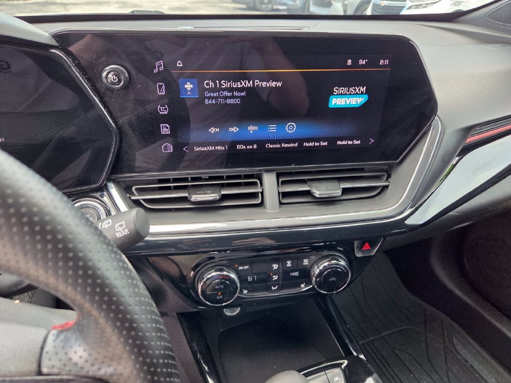 Used 2025 Chevrolet Trax RS w/ Driver Confidence Package FWD image 23