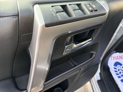Used 2020 Toyota 4Runner Limited AWD/4WD image 14