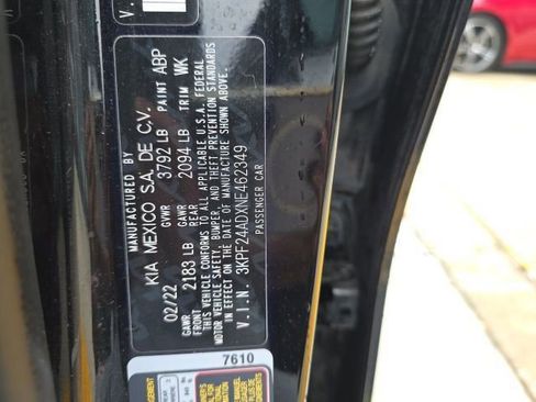 Used 2022 Kia Forte LXS image 27