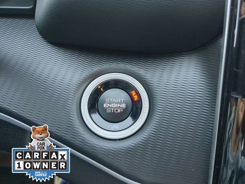 Used 2025 Jeep Grand Cherokee Laredo X w/ Luxury Tech Group I RWD image 2