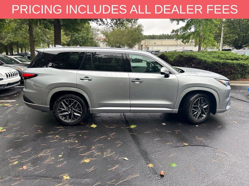 Used 2025 Lexus TX 350 AWD w/ Technology Package image 16