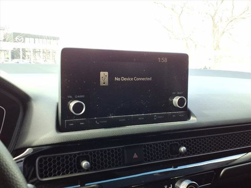 Used 2025 Honda Civic LX image 11