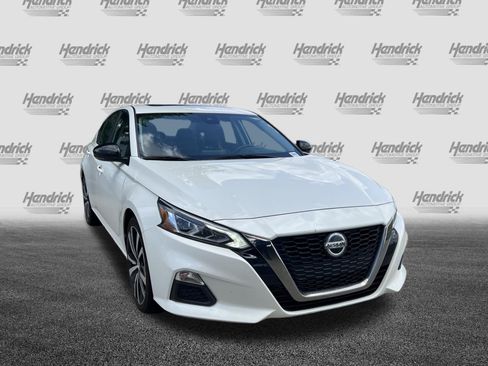 Used 2021 Nissan Altima 2.0 SR FWD image 5