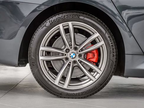 Used 2019 BMW 740i w/ M Sport Package RWD image 15