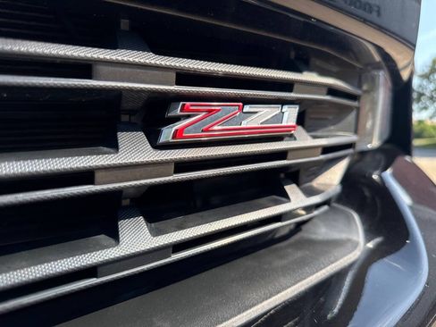 Used 2020 Chevrolet Silverado 1500 LT Trail Boss AWD/4WD image 9