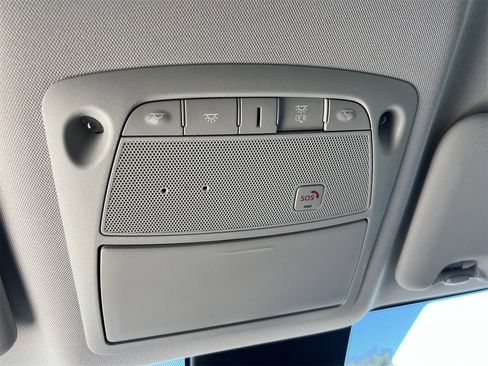 Certified 2022 Nissan Rogue Sport SL image 23