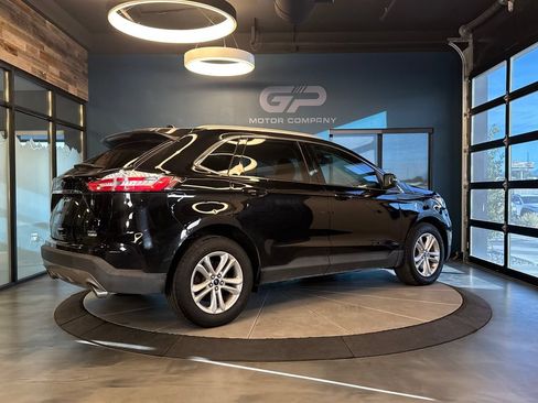 Used 2019 Ford Edge SEL w/ Equipment Group 201A AWD/4WD image 3