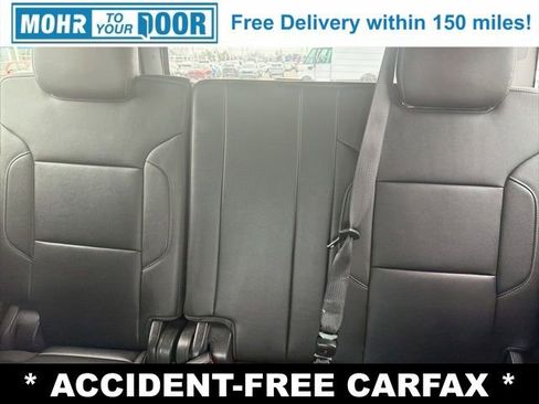 Used 2018 Chevrolet Suburban LT w/ LT Signature Package image 35