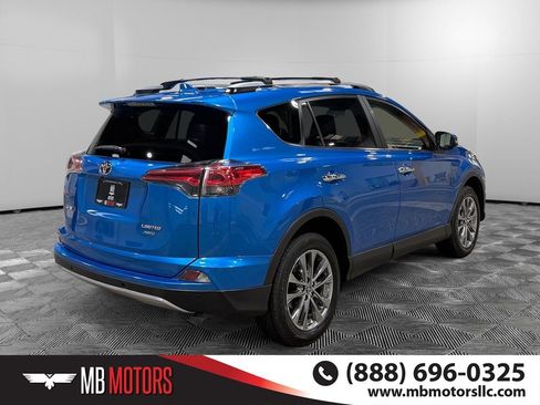 Used 2017 Toyota RAV4 Limited w/ Advanced Technology Package AWD/4WD image 3