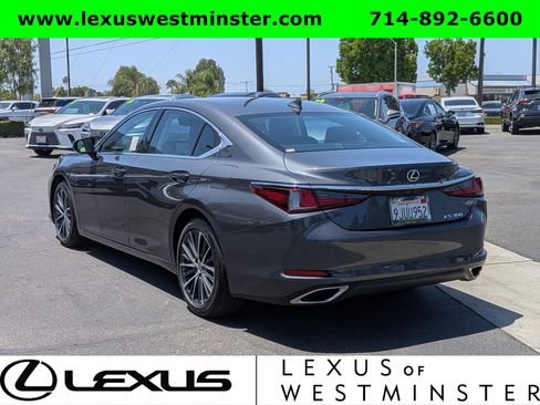 Certified 2024 Lexus ES 350 w/ Premium Package FWD image 11