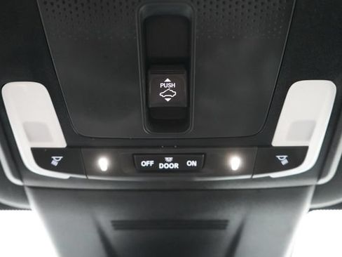 Used 2025 Honda CR-V Sport-L image 38