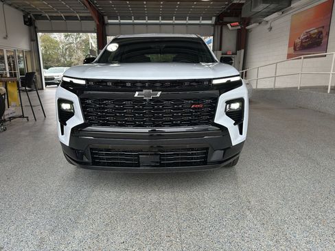 New 2026 Chevrolet Traverse RS w/ LPO, Floor Liner Package image 8