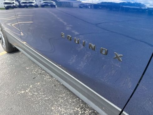 Used 2022 Chevrolet Equinox RS w/ RS Leather Package image 11