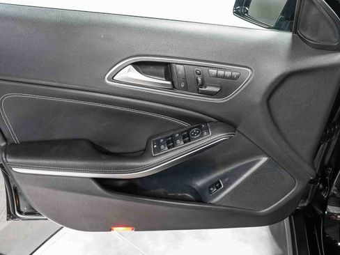 Used 2016 Mercedes-Benz GLA 250 image 21
