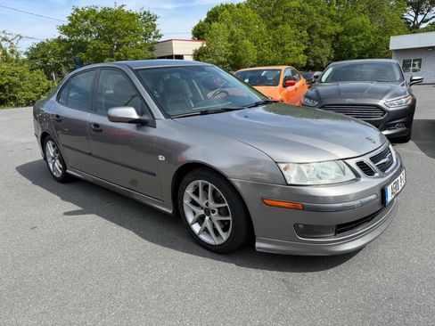 Used 2005 Saab 9-3 Aero image 3
