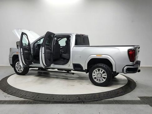 Used 2023 GMC Sierra 3500 Denali w/ Denali Ultimate Package AWD/4WD image 13
