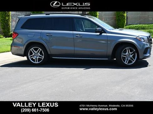 Used 2018 Mercedes-Benz GLS 550 4MATIC image 3