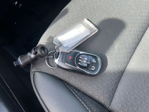 Used 2025 Buick Encore GX Preferred image 22