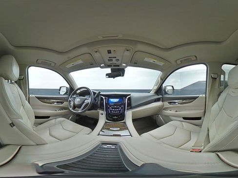 Used 2020 Cadillac Escalade Luxury AWD/4WD image 33