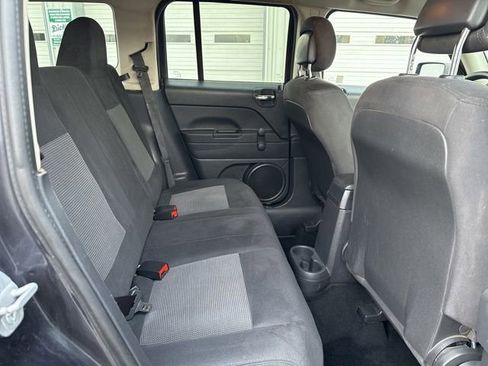 Used 2014 Jeep Patriot Sport image 12