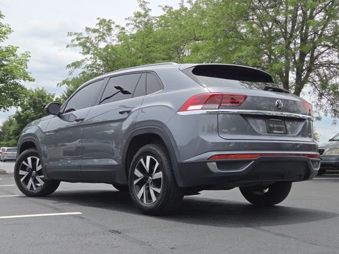 Used 2022 Volkswagen Atlas Cross Sport SE AWD/4WD image 12