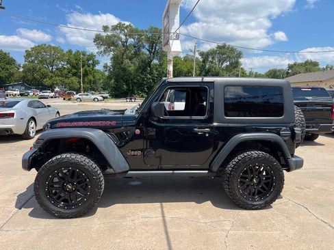 Used 2018 Jeep Wrangler Rubicon AWD/4WD image 7