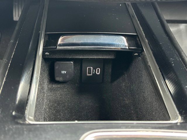 Used 2021 Lincoln Corsair AWD w/ Equipment Group 101A image 17
