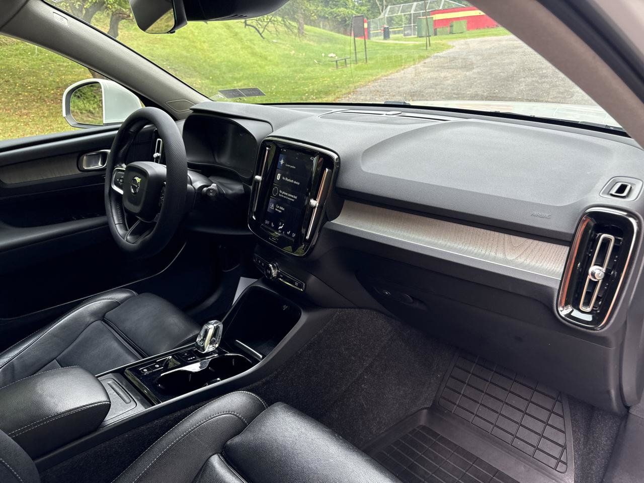 Used 2020 Volvo XC40 T5 Inscription w/ Protection Package Premier AWD/4WD image 25