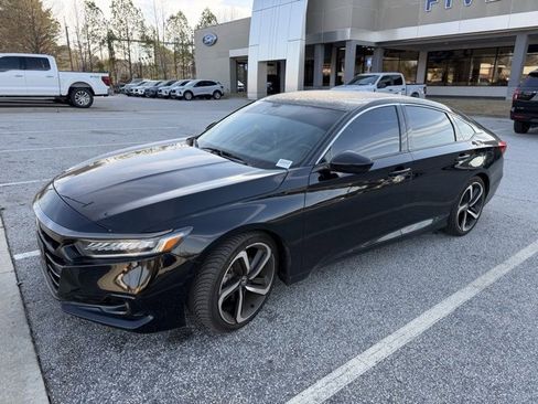 Used 2021 Honda Accord Sport image 2