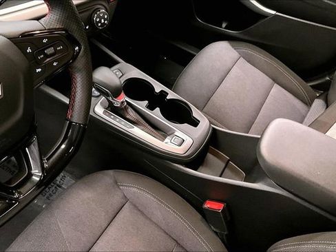 Used 2024 Chevrolet Trax RS w/ Driver Confidence Package image 14