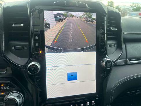 Used 2022 RAM 1500 Limited w/ Body Color Bumper Group AWD/4WD image 34