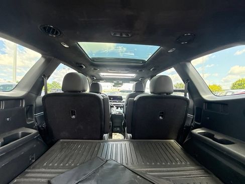 Used 2024 Kia Telluride SX Prestige X-Pro AWD/4WD image 19