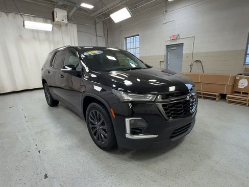 Certified 2023 Chevrolet Traverse RS w/ LPO, Floor Liner Package image 3