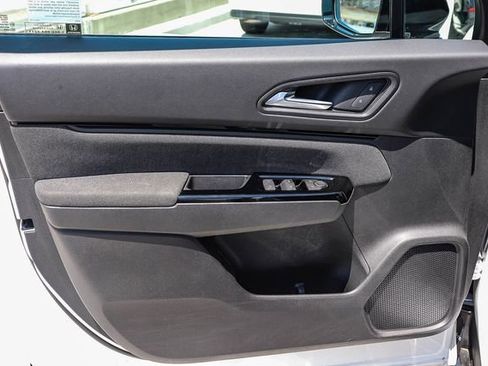 Used 2024 Honda Prologue EX image 21