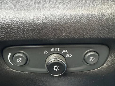 Used 2019 Chevrolet Traverse RS w/ LPO, Floor Liner Package AWD/4WD image 24