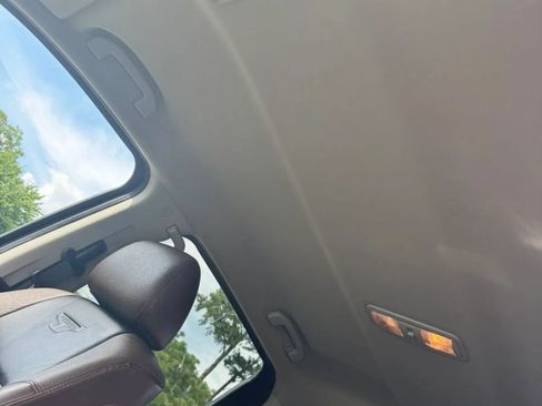 Used 2019 Nissan Titan Platinum Reserve AWD/4WD image 22