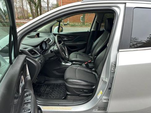 Used 2015 Buick Encore FWD image 19