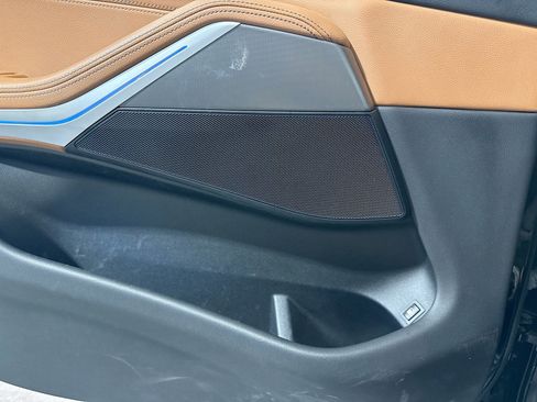 Used 2022 BMW X5 xDrive45e image 15