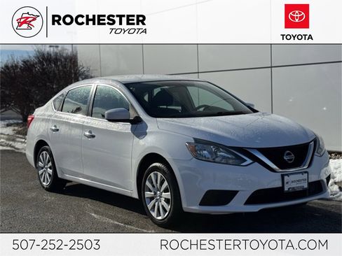Used 2019 Nissan Sentra S image 1