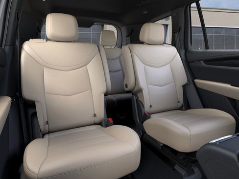 New 2025 Cadillac XT6 Sport w/ Technology Package image 17