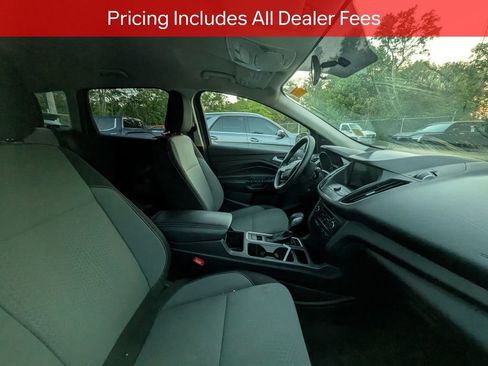 Used 2019 Ford Escape SE FWD image 9