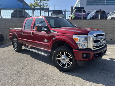 Used 2015 Ford F350 Platinum image 1