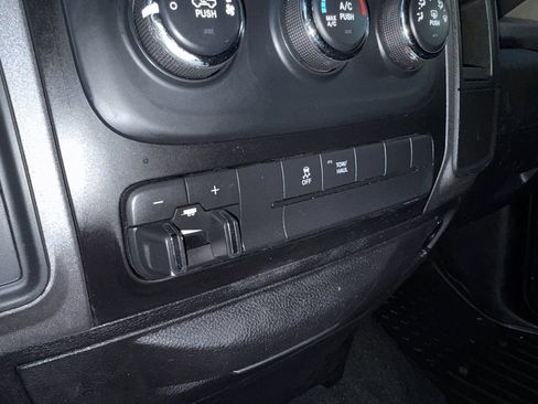 Used 2015 RAM 1500 Tradesman AWD/4WD image 34