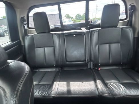 Used 2017 Nissan Titan SL RWD image 10