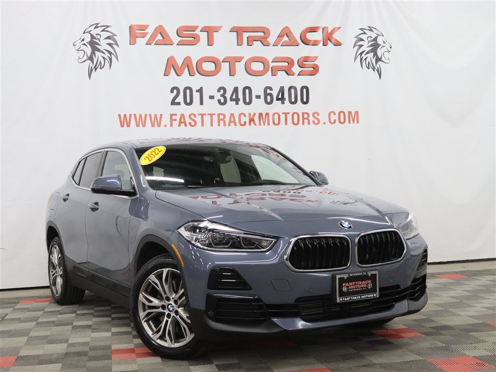 Used 2022 BMW X2 xDrive28i w/ Convenience Package AWD/4WD image 3
