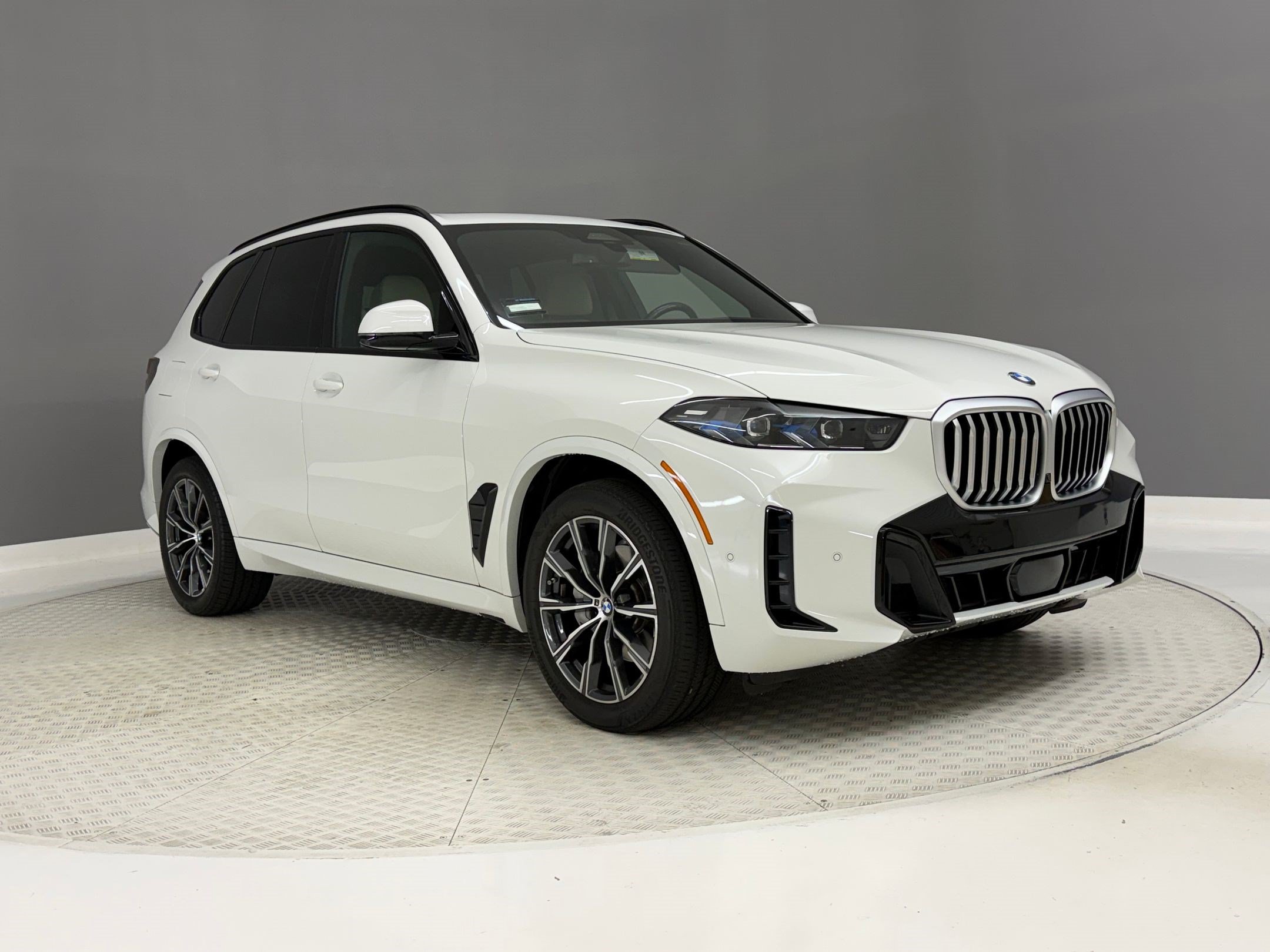 Certified 2024 BMW X5 xDrive40i w/ Executive Package AWD/4WD image 7